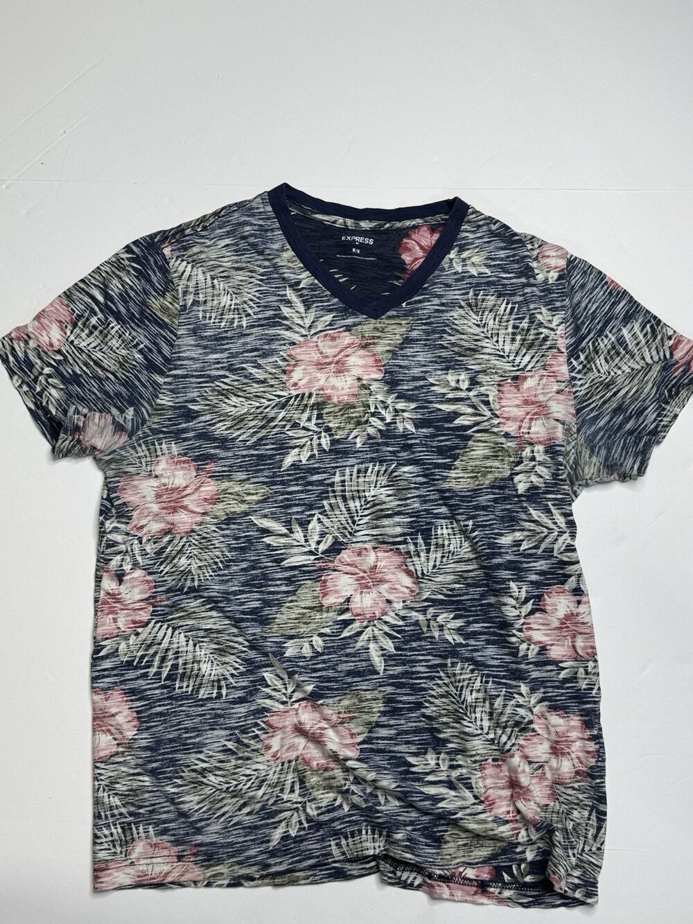 Express Floral T Shirt Mens M Navy Blue Hibiscus Tropical V Neck Cotton